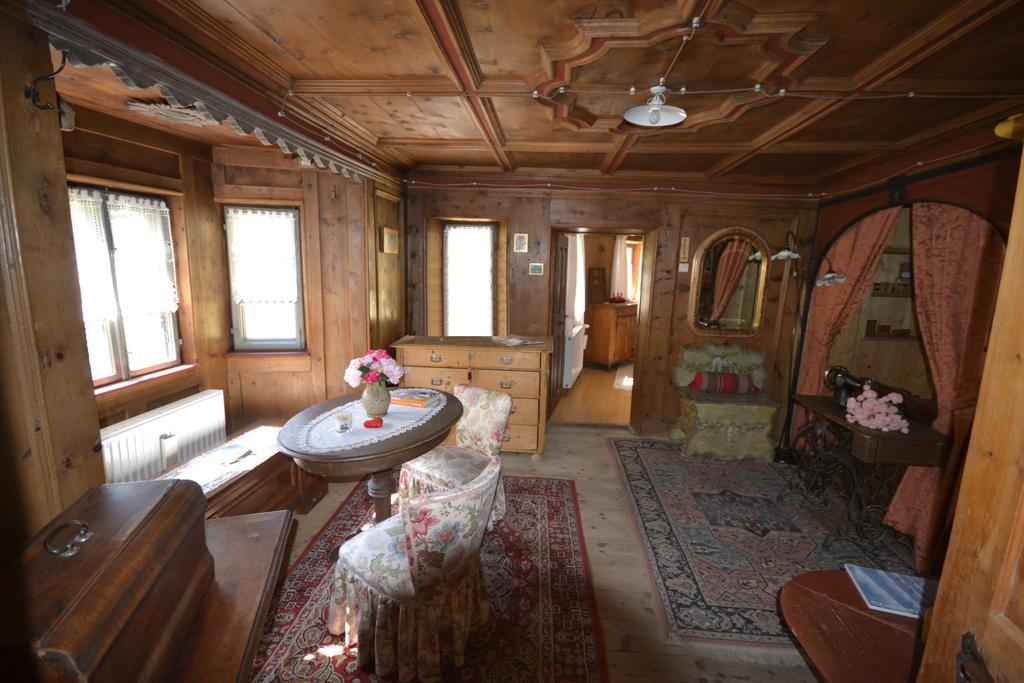 B&B La Tana Dell'Orso - Die Baerenhoehle カステッロ・ディ・フィエンメ 部屋 写真