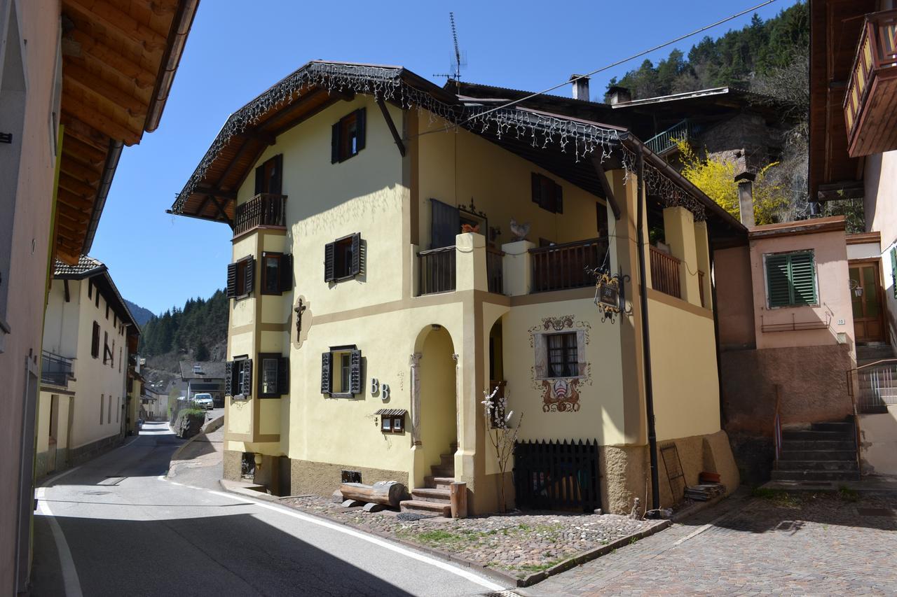 B&B La Tana Dell'Orso - Die Baerenhoehle カステッロ・ディ・フィエンメ エクステリア 写真